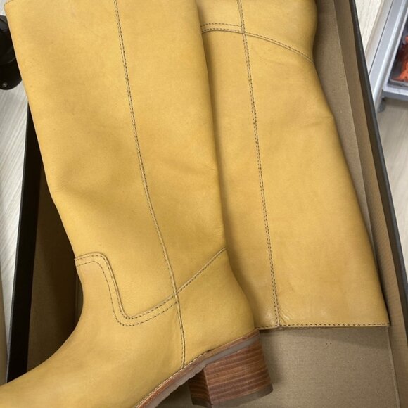 Frye Campus Boot “Camryn” in color Banana size 9.5 NWT new in box - Picture 6 of 11
